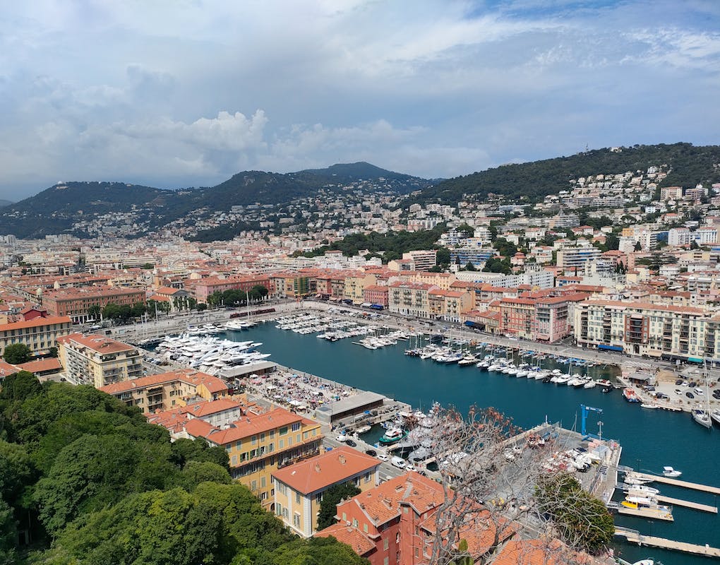 beach destinations along the French Riviera